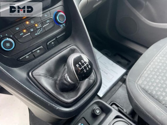 FORD Transit Connect auem_AE12636_08_hd.jpg