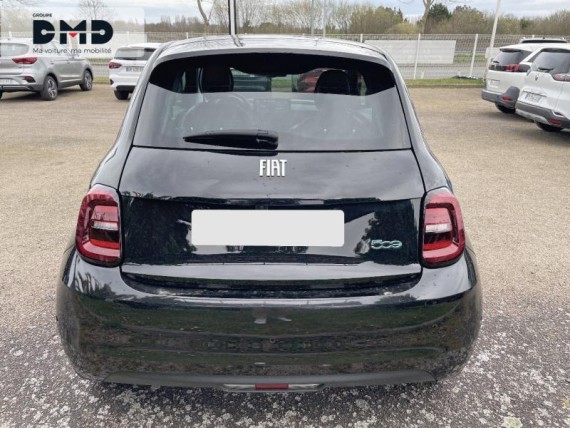 FIAT 500 auem_FR67819_04_hd.jpg