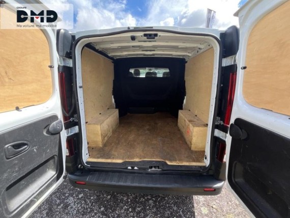 RENAULT Trafic Fg auem_AE12666_12_hd.jpg