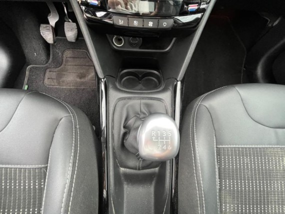 PEUGEOT 2008 auem_AE12685_09_hd.jpg