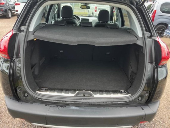 PEUGEOT 2008 auem_AE12685_13_hd.jpg