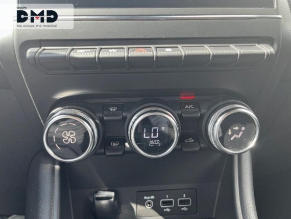 RENAULT Captur auem_FR67982_14_hd.jpg