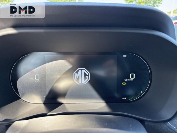 MG MOTOR MG5 auem_AE12686_11_hd.jpg