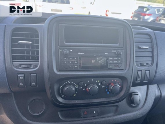 OPEL Vivaro Combi auem_AE12649_06_hd.jpg