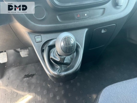 OPEL Vivaro Combi auem_AE12649_08_hd.jpg
