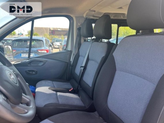 OPEL Vivaro Combi auem_AE12649_09_hd.jpg
