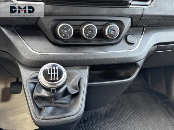 RENAULT Trafic Fg auem_AE12697_16_hd.jpg