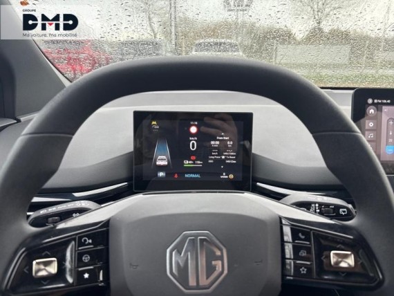 MG MOTOR MG4 auem_AE12704_12_hd.jpg