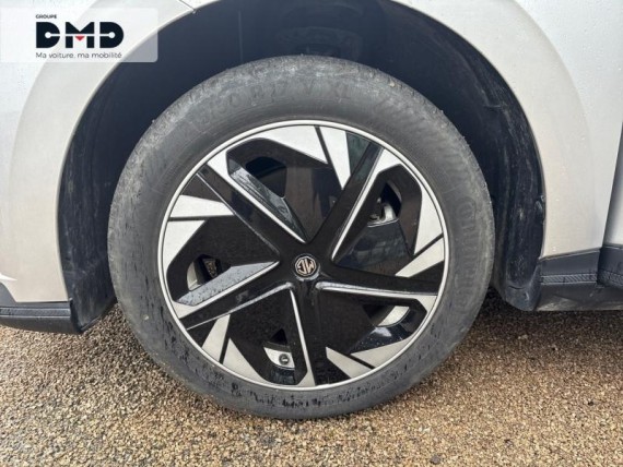 MG MOTOR MG4 auem_AE12704_17_hd.jpg