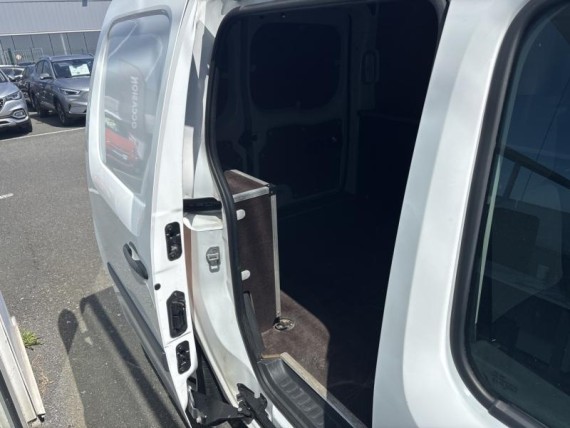 RENAULT Kangoo auem_FDI2202546_13_hd.jpg