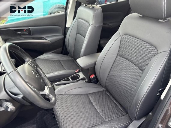 SUZUKI S-Cross auem_FSM517300_09_hd.jpg