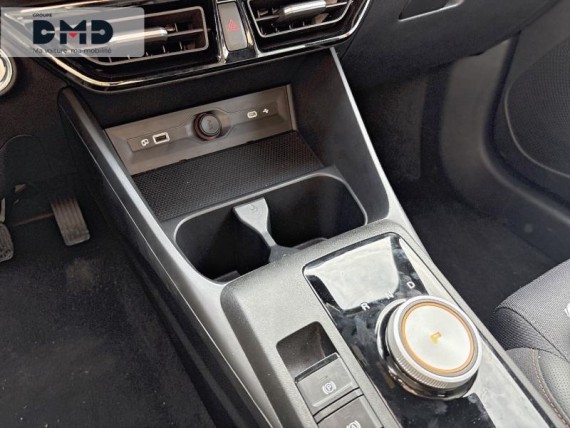 MG MOTOR MG3 auem_AE12753_15_hd.jpg