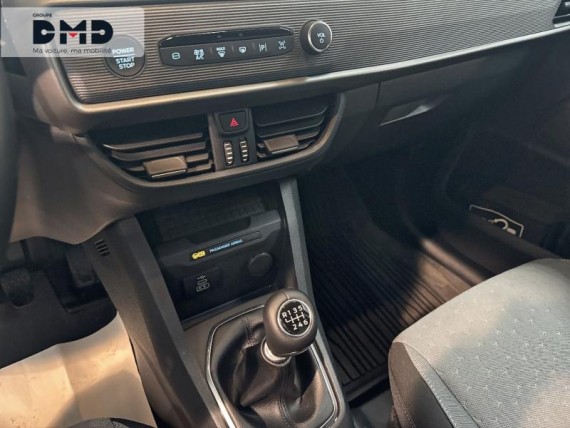 FORD Transit Courier auem_FSM517271_13_hd.jpg