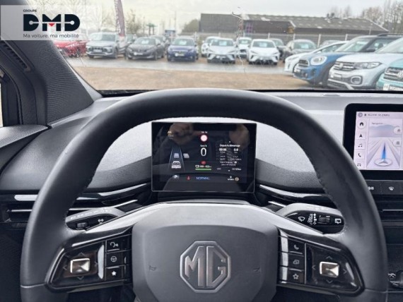 MG MOTOR MG4 auem_AE12756_12_hd.jpg