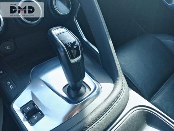 JAGUAR E-Pace auem_FR68270_08_hd.jpg