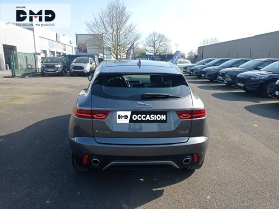 JAGUAR E-Pace auem_FR68270_11_hd.jpg