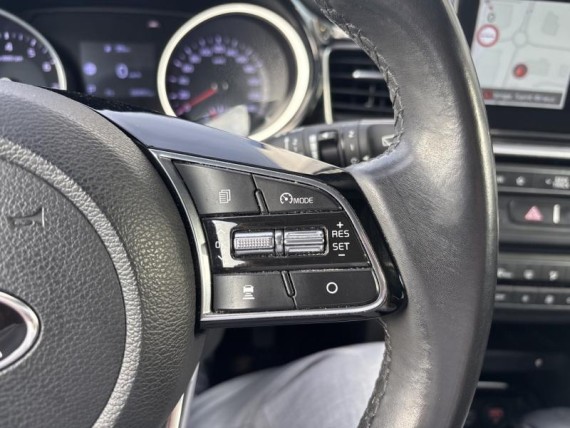 KIA Ceed auem_FSB2202896_17_hd.jpg