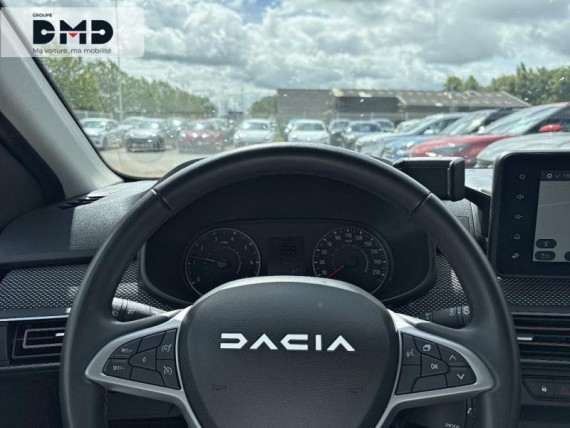 DACIA Sandero auem_AE12819_10_hd.jpg
