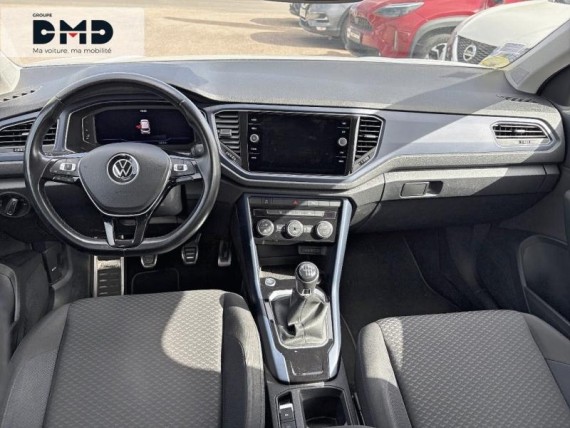 VOLKSWAGEN T-Roc auem_PO44986465_09_hd.jpg