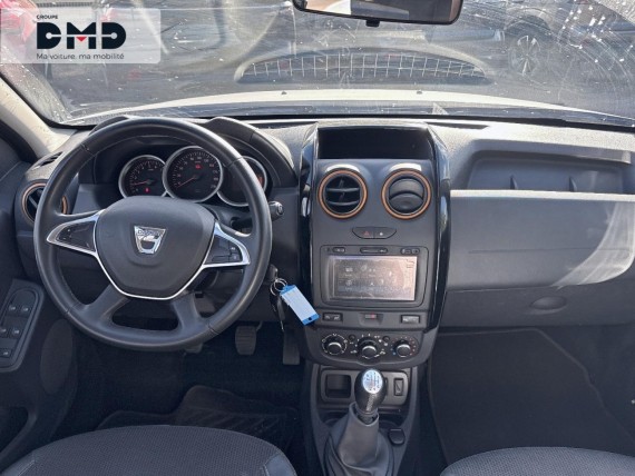 DACIA Duster auem_AE12821_05_hd.jpg
