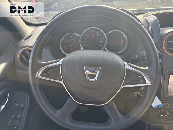 DACIA Duster auem_AE12821_07_hd.jpg