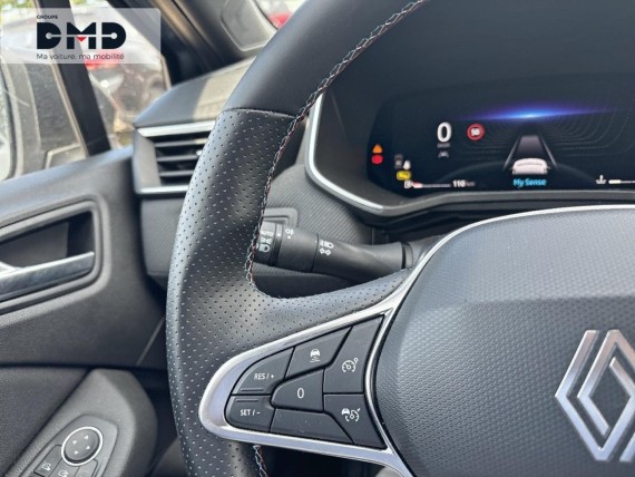 RENAULT Clio auem_AE12841_17_hd.jpg
