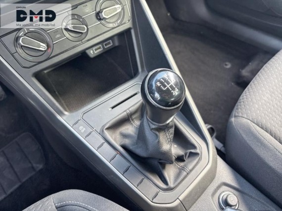 VOLKSWAGEN Polo auem_AE12762_15_hd.jpg