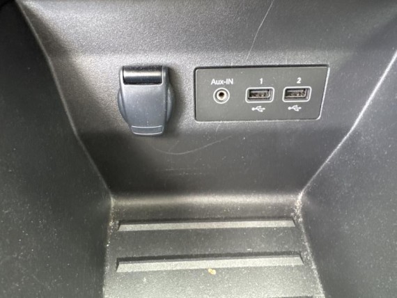 RENAULT Clio auem_FDI55002352_14_hd.jpg