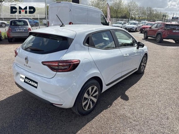 RENAULT Clio auem_AE12799_05_hd.jpg