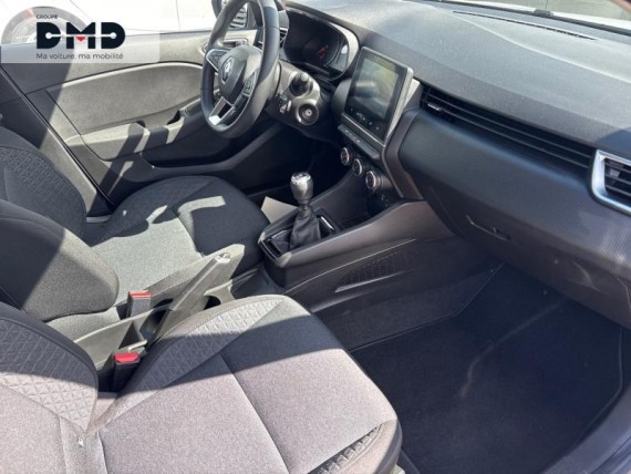 RENAULT Clio auem_AE12799_09_hd.jpg