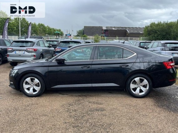 SKODA Superb auem_ST43238631_02_hd.jpg