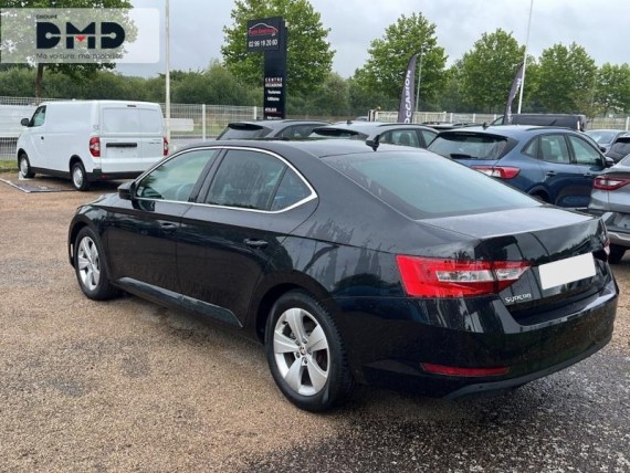 SKODA Superb auem_ST43238631_03_hd.jpg