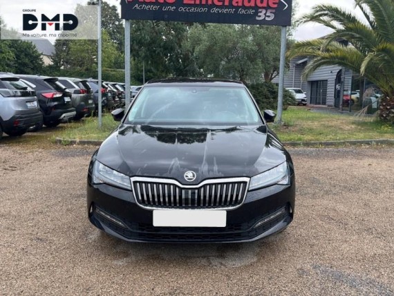 SKODA Superb auem_ST43238631_04_hd.jpg