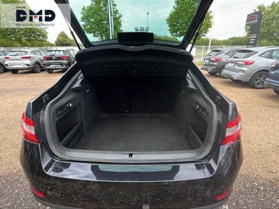 SKODA Superb auem_ST43238631_12_hd.jpg