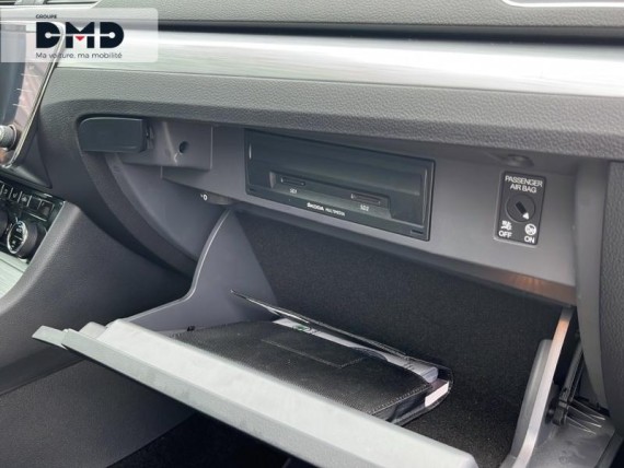 SKODA Superb auem_ST43238631_15_hd.jpg