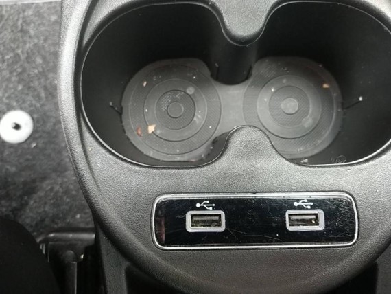 FIAT 500 auem_FR68190_16_hd.jpg